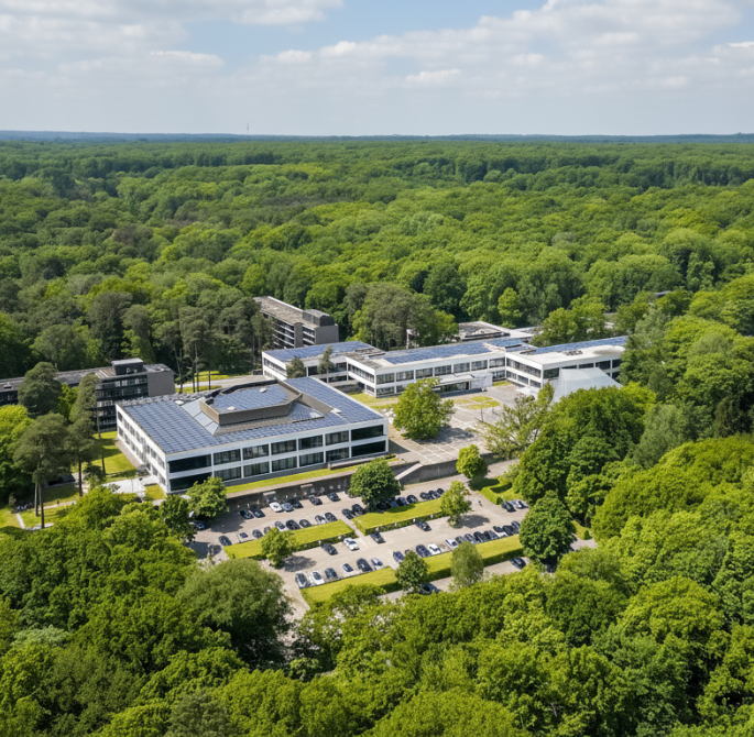 Vue aérienne du Dolce La Hulpe au cœur de la forêt de Soignes
